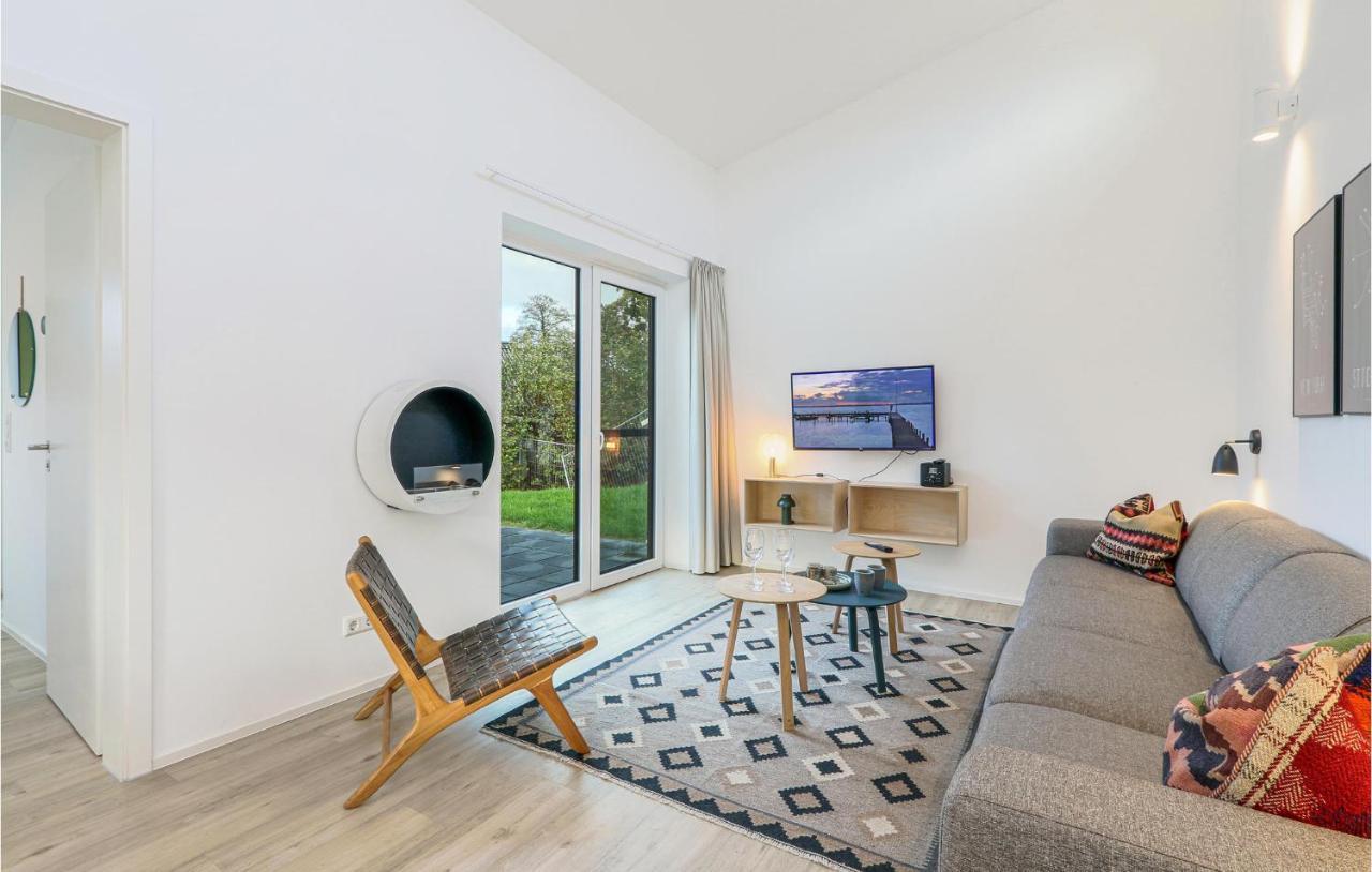 Gorgeous Home In Lembruch-Duemmer See With Kitchen المظهر الخارجي الصورة