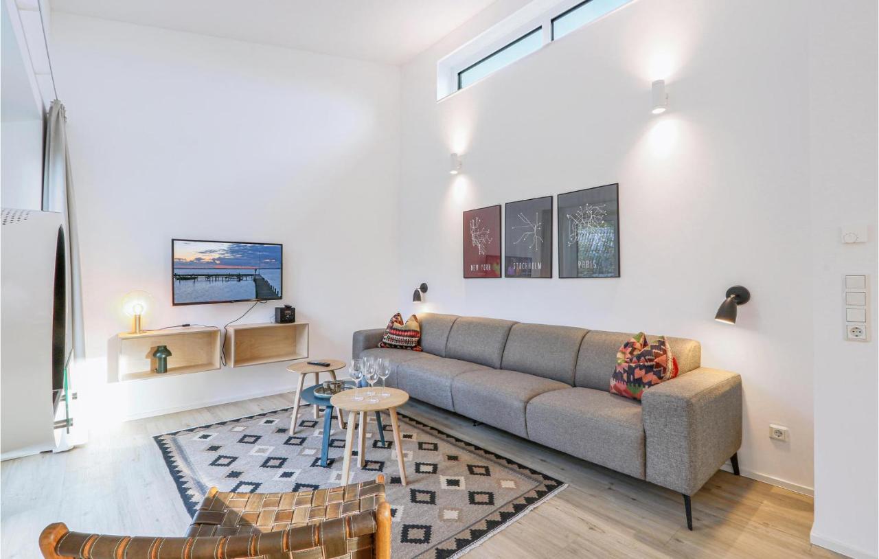 Gorgeous Home In Lembruch-Duemmer See With Kitchen المظهر الخارجي الصورة